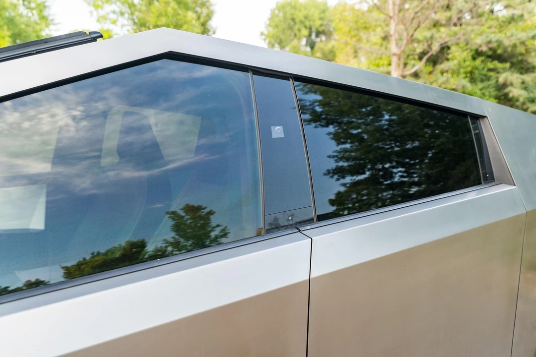 2024 Tesla Cybertruck - Image 19 of 31