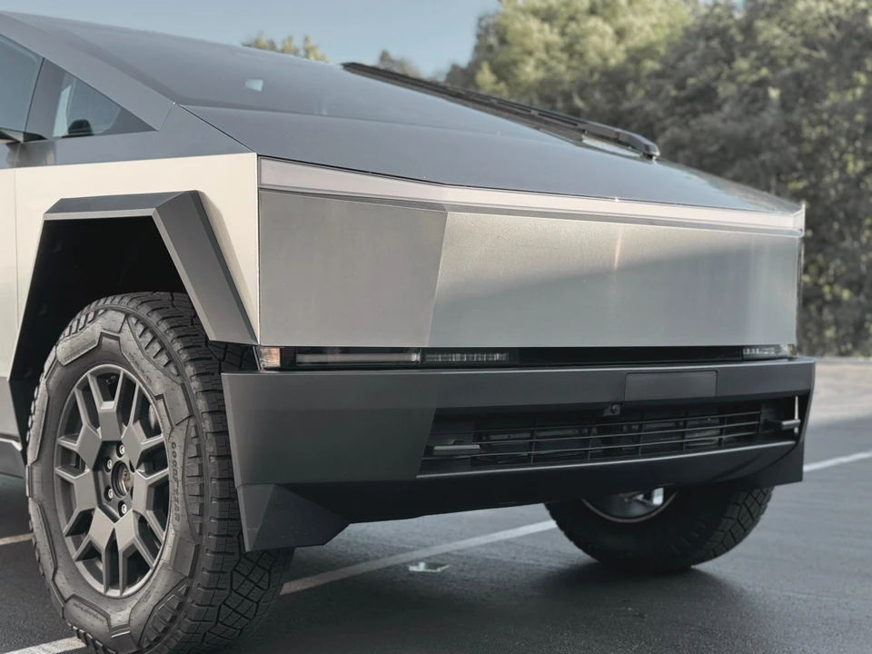 2024 Tesla Cybertruck - Image 26 of 31