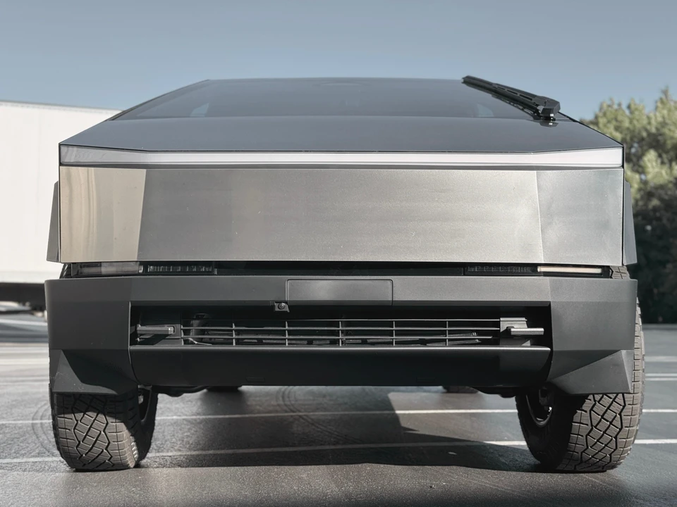 2024 Tesla Cybertruck - Image 6 of 31