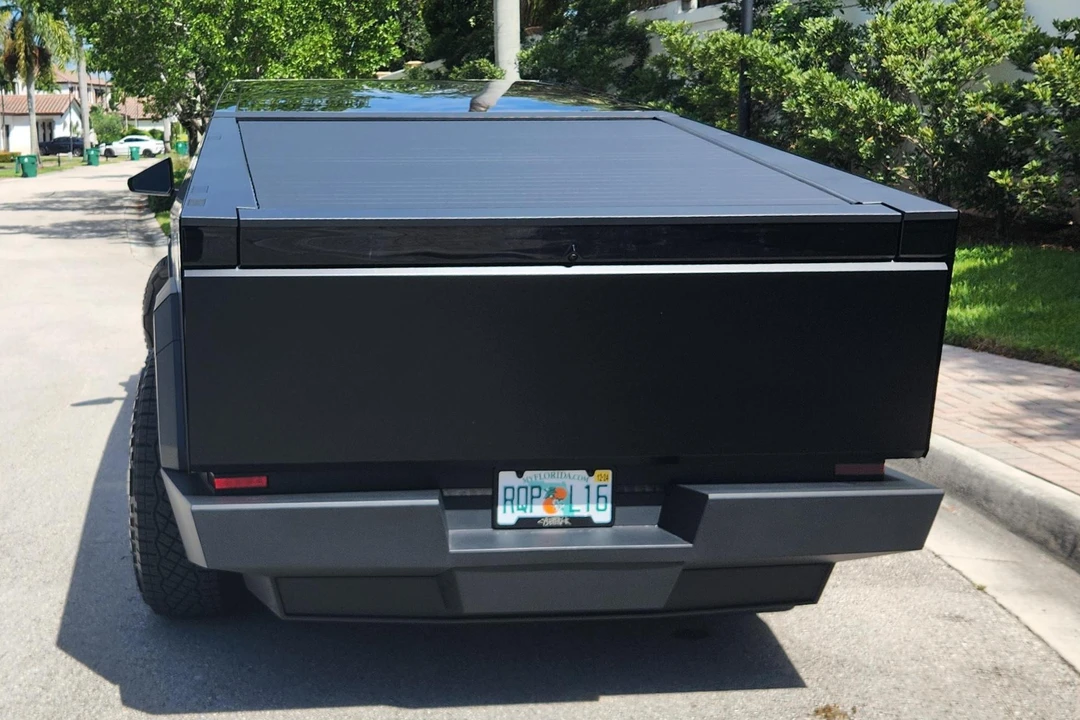 2024 Tesla Cybertruck - Image 5 of 31