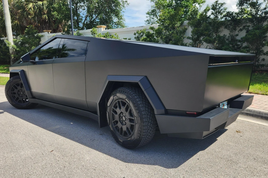 2024 Tesla Cybertruck - Image 4 of 31