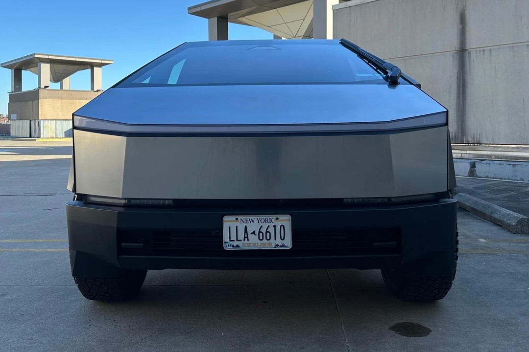 2024 Tesla Cybertruck - Image 6 of 31