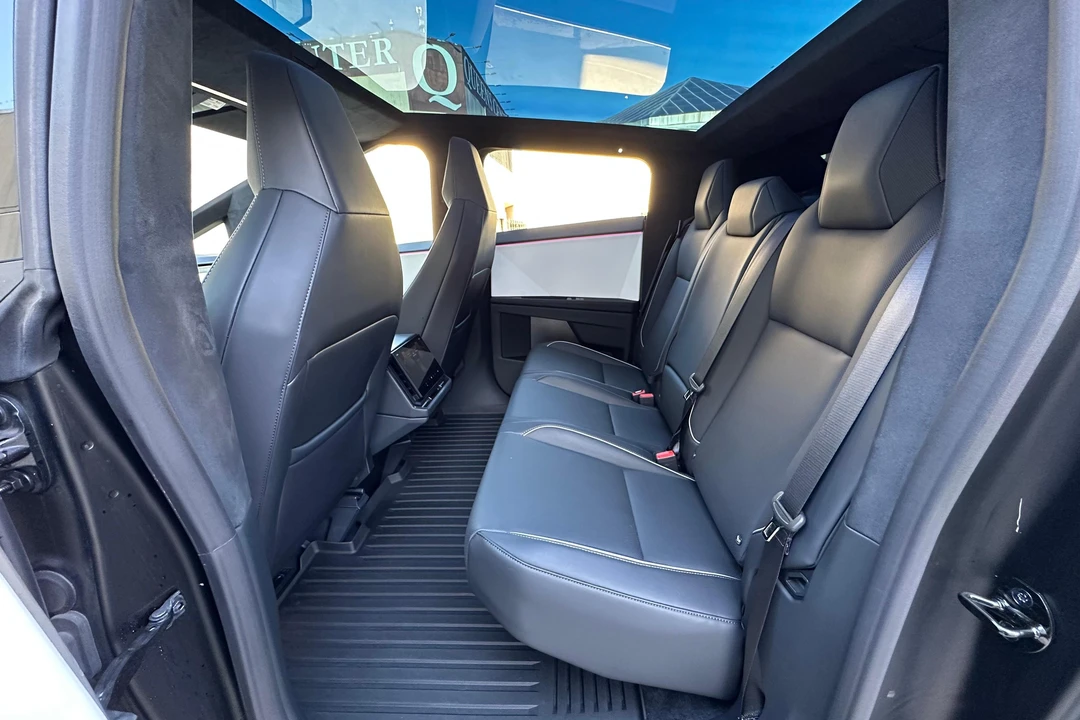 2024 Tesla Cybertruck - Image 26 of 31