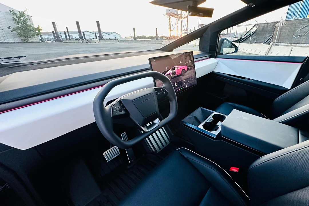 2024 Tesla Cybertruck - Image 24 of 31