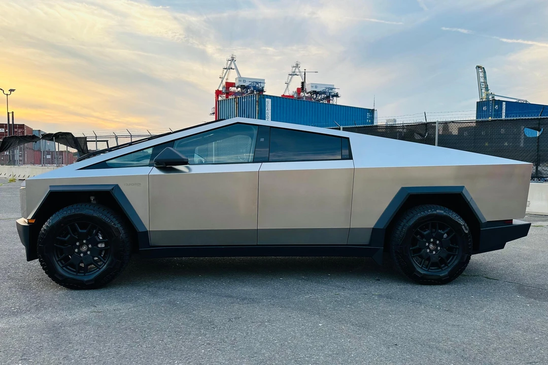 2024 Tesla Cybertruck - Image 3 of 31