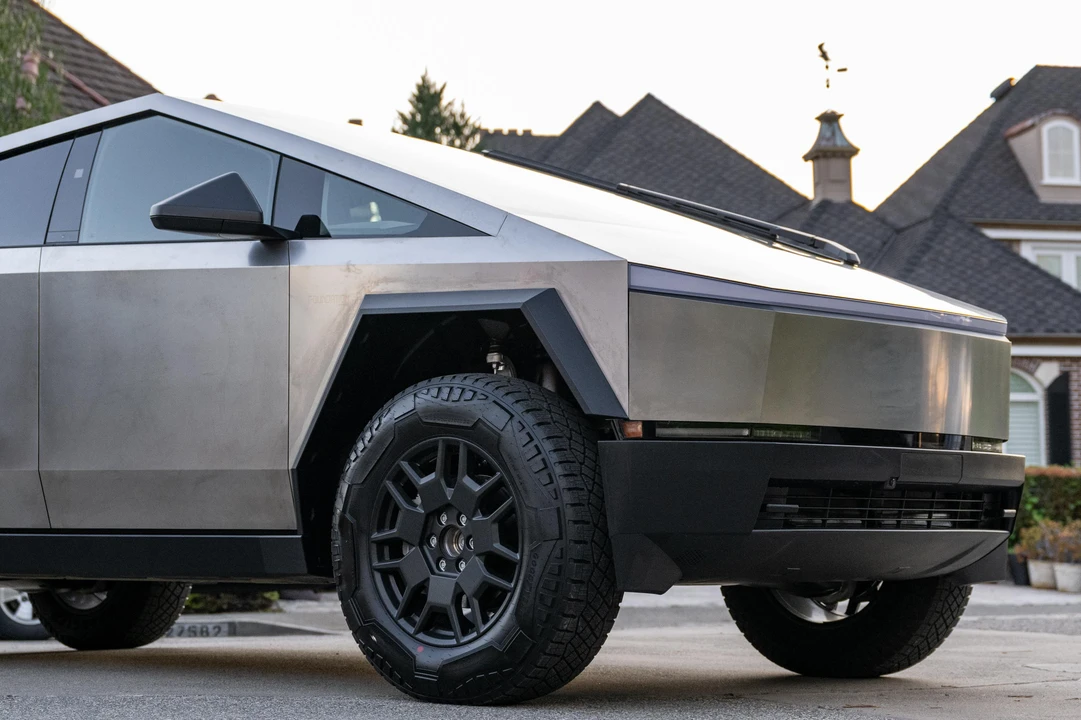 2024 Tesla Cybertruck - Image 22 of 31