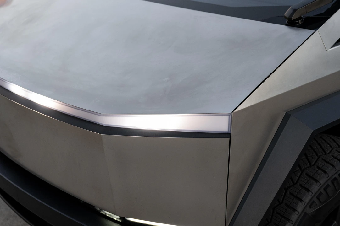 2024 Tesla Cybertruck - Image 27 of 31