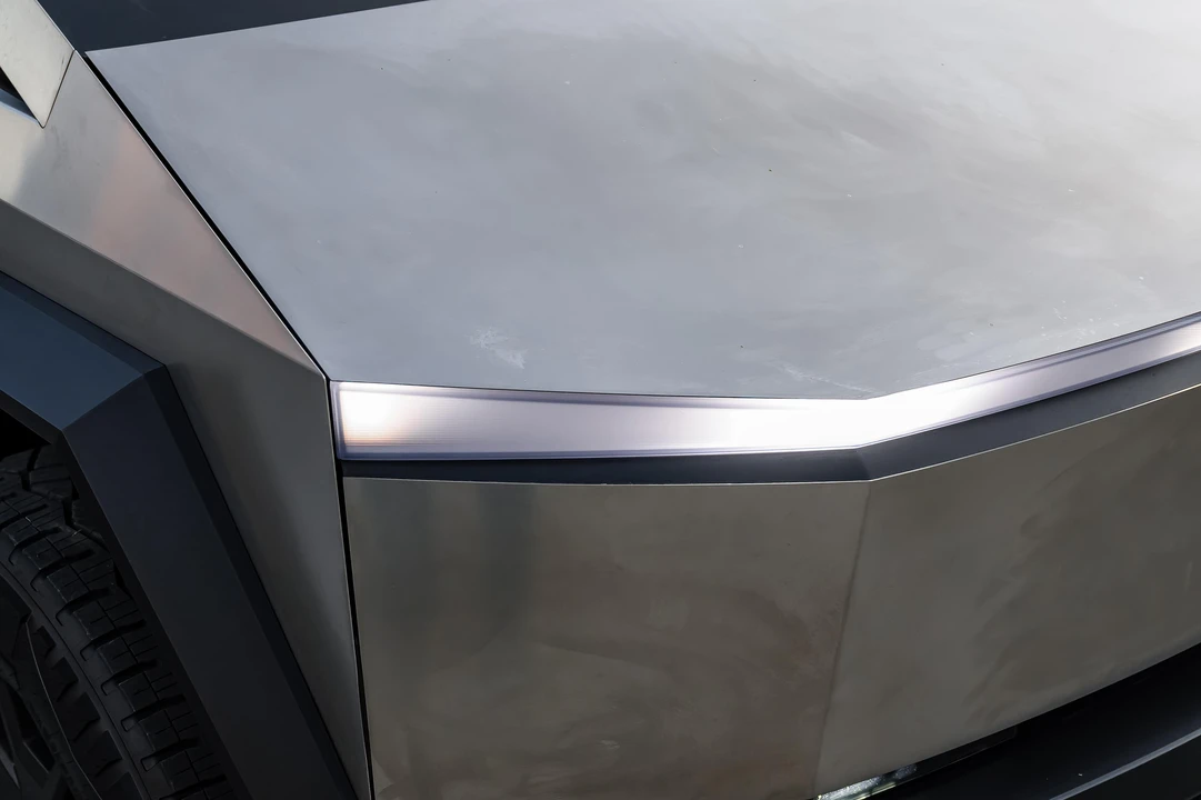 2024 Tesla Cybertruck - Image 24 of 31