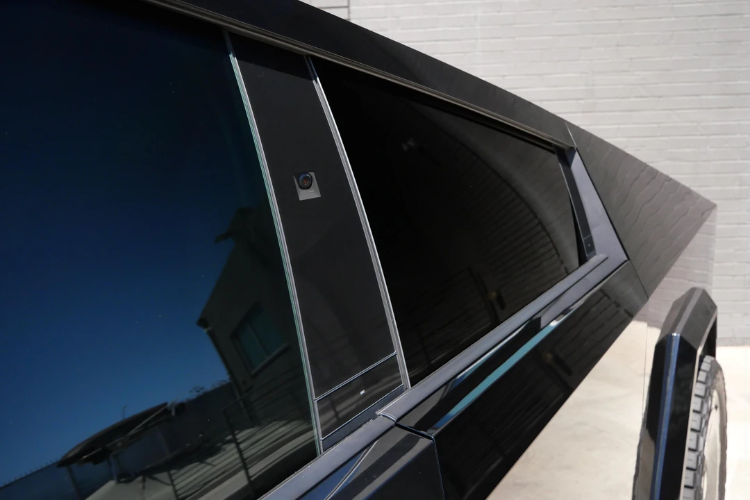 2024 Tesla Cybertruck - Image 23 of 31