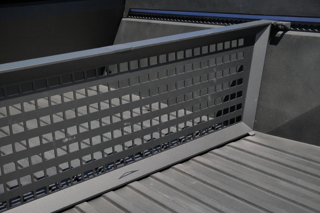 2024 Tesla Cybertruck - Image 29 of 31