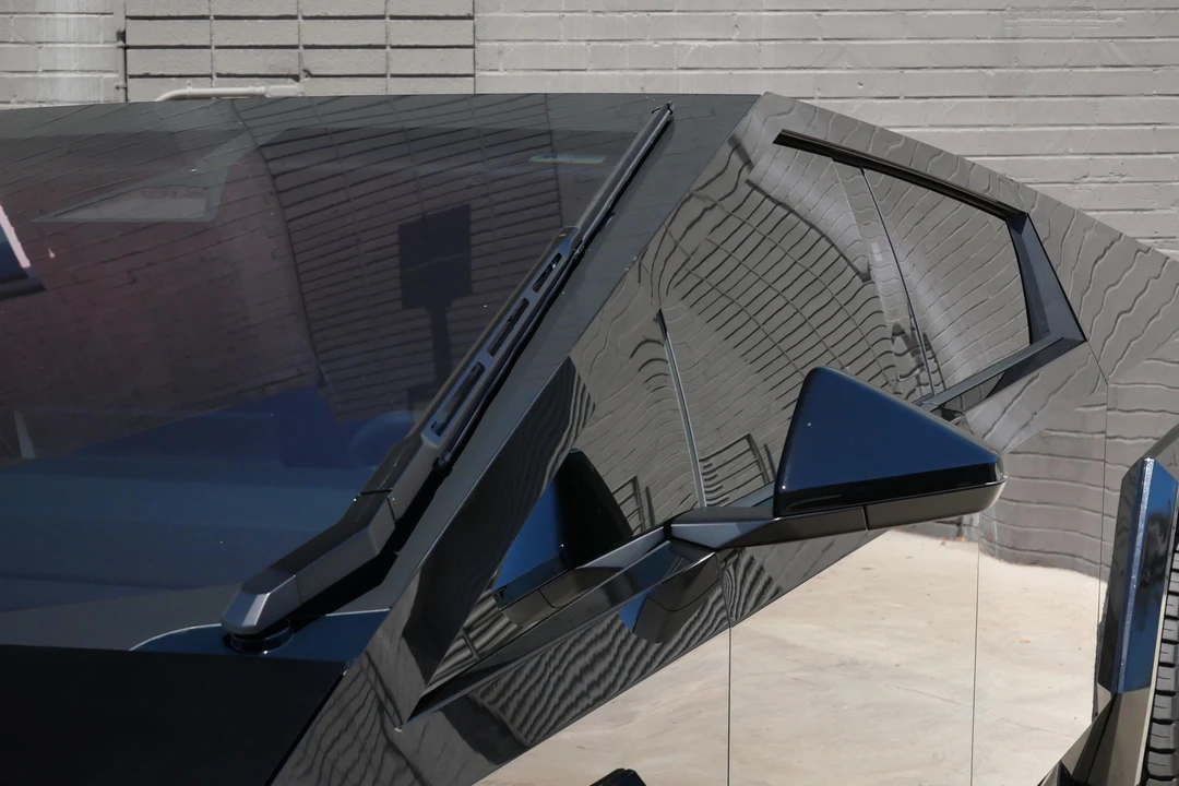2024 Tesla Cybertruck - Image 21 of 31