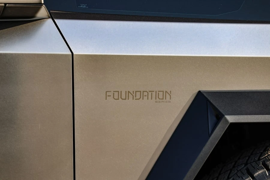 2024 Tesla Cybertruck - Image 25 of 31