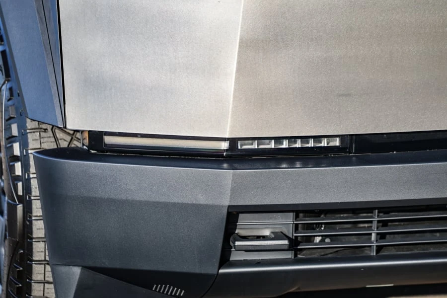 2024 Tesla Cybertruck - Image 31 of 31