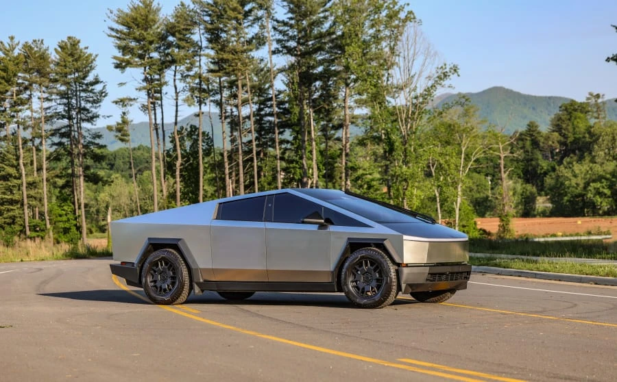 2024 Tesla Cybertruck - Image 9 of 31