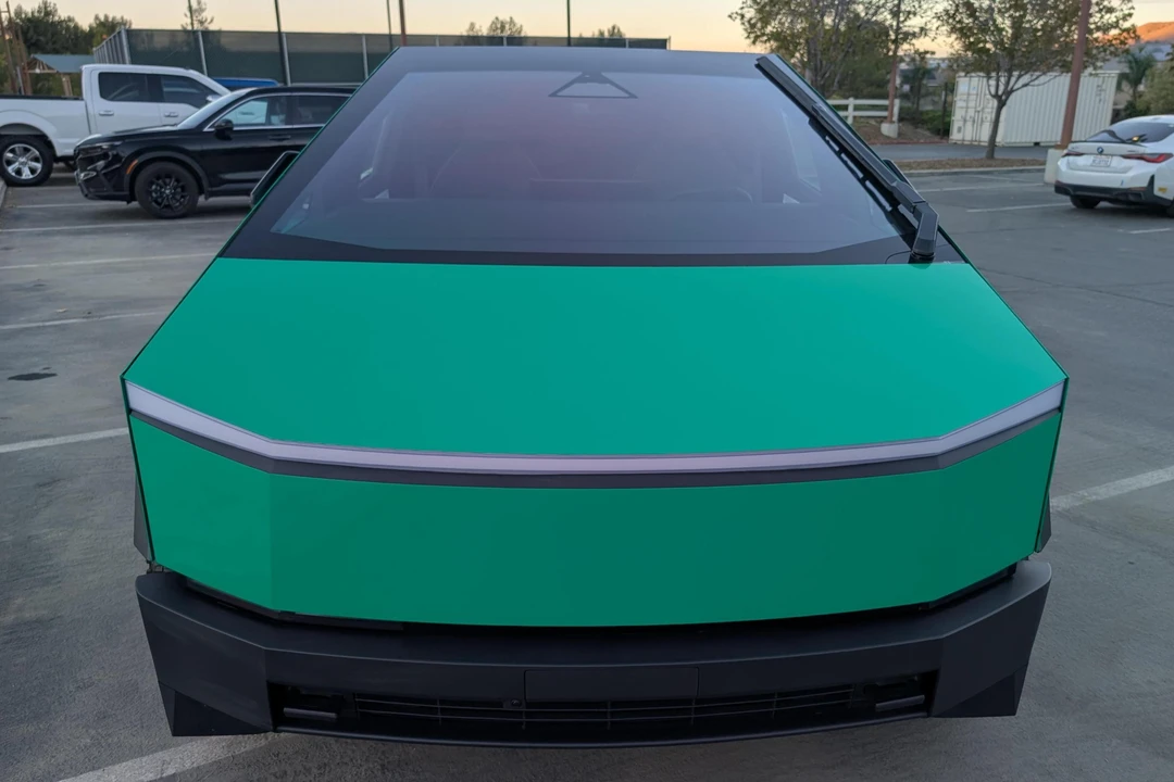 2024 Tesla Cybertruck - Image 2 of 31