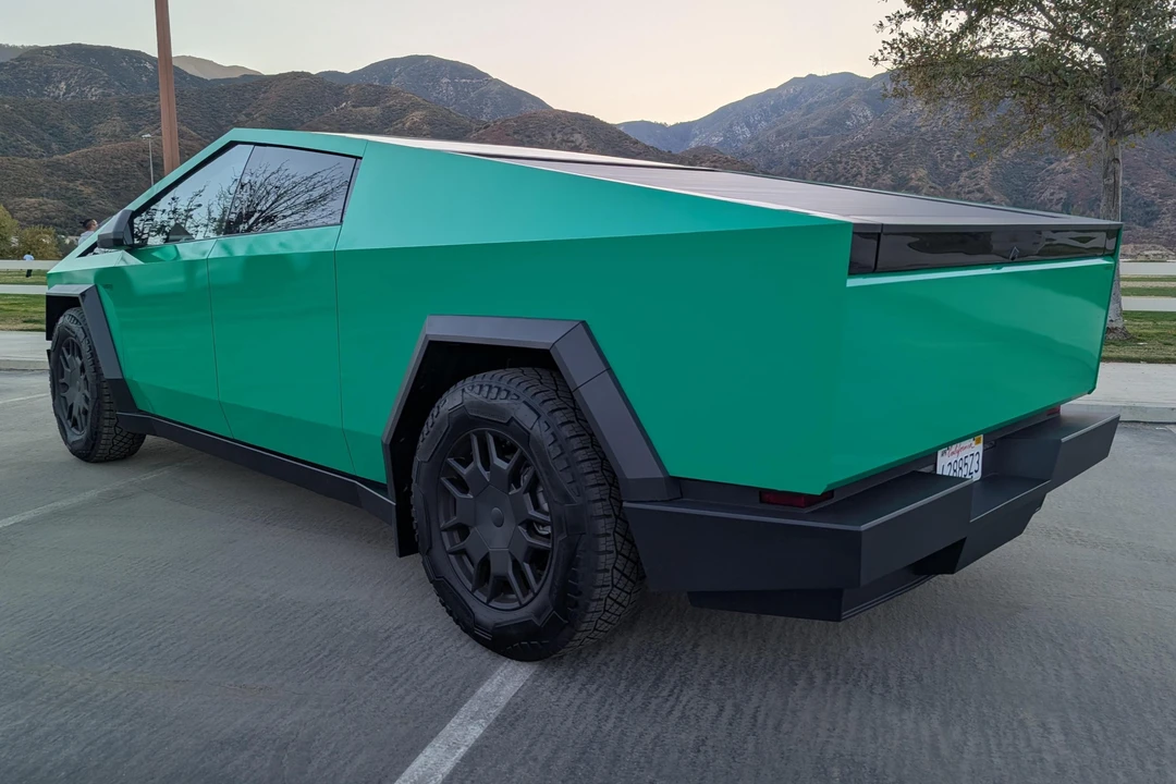 2024 Tesla Cybertruck - Image 4 of 31