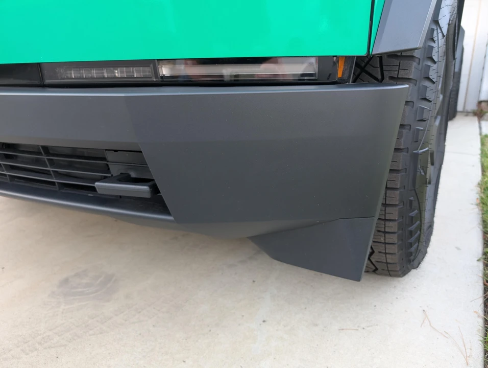 2024 Tesla Cybertruck - Image 15 of 31