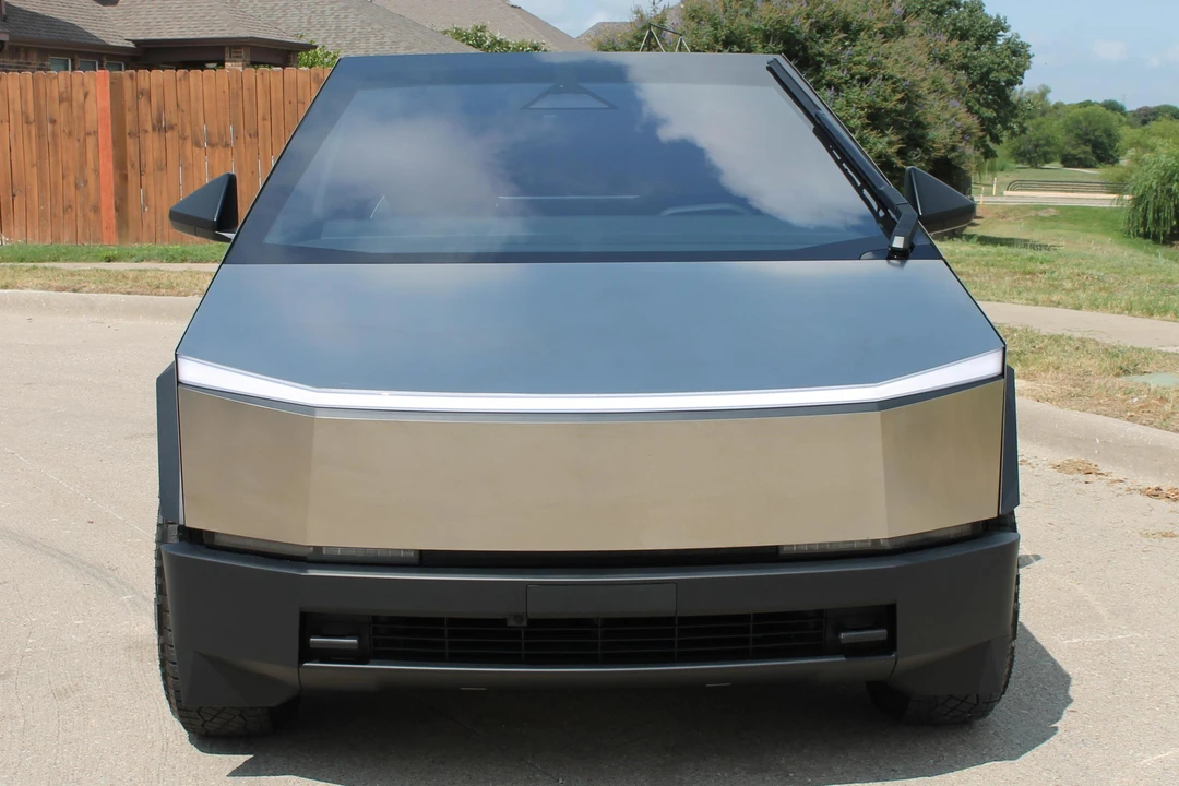 2024 Tesla Cybertruck - Image 2 of 5