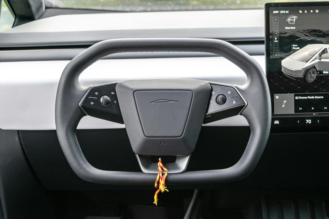 2024 Tesla Cybertruck - Image 23 of 31