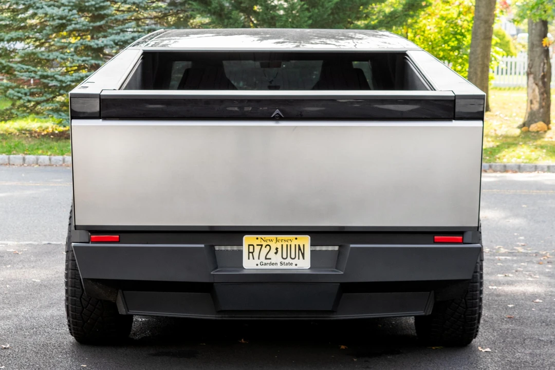 2024 Tesla Cybertruck - Image 5 of 31