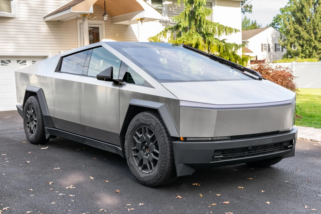 2024 Tesla Cybertruck - Image 6 of 31