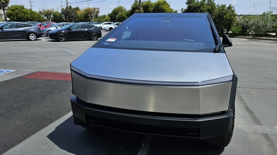 2024 Tesla Cybertruck - Image 8 of 14