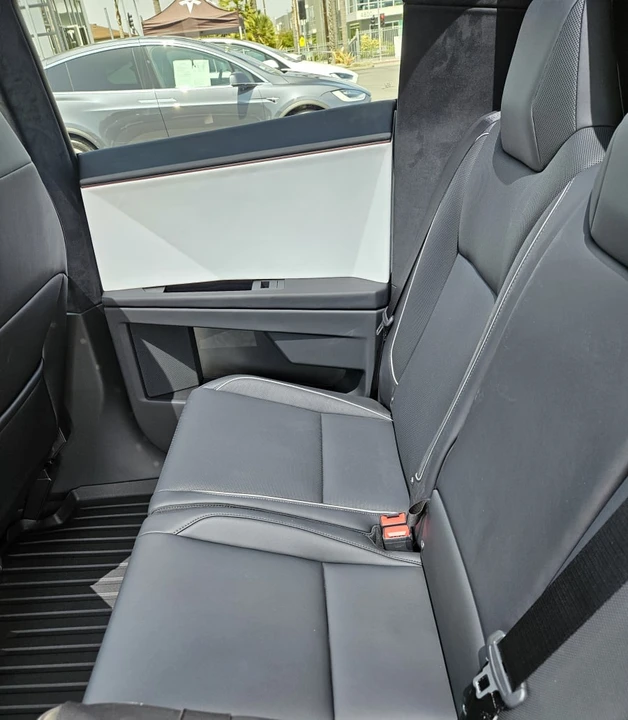 2024 Tesla Cybertruck - Image 12 of 14