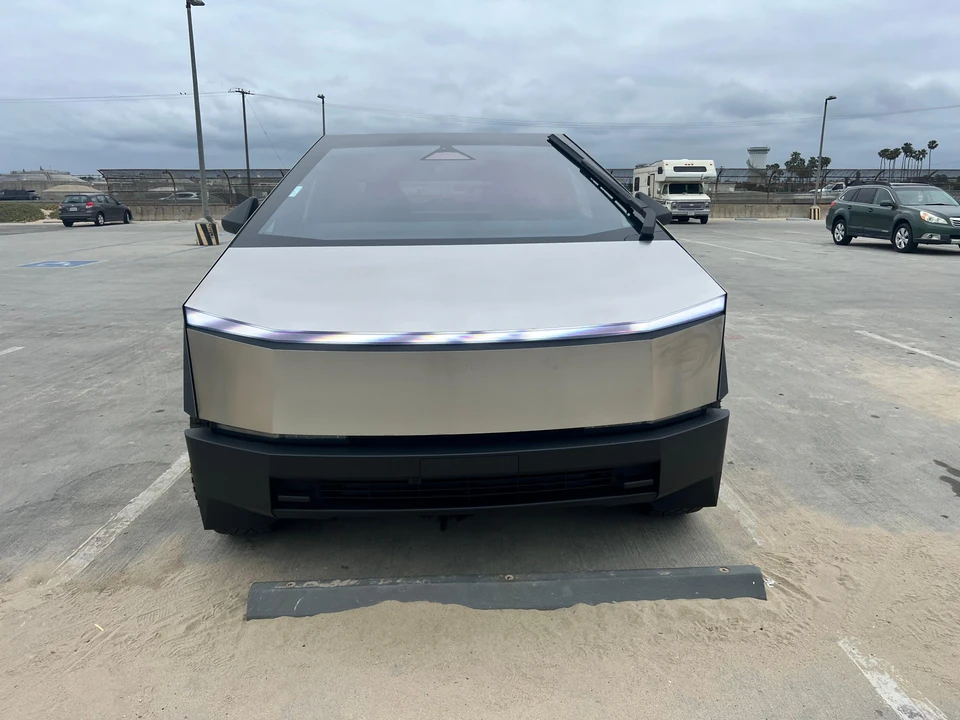 2024 Tesla Cybertruck - Image 6 of 31