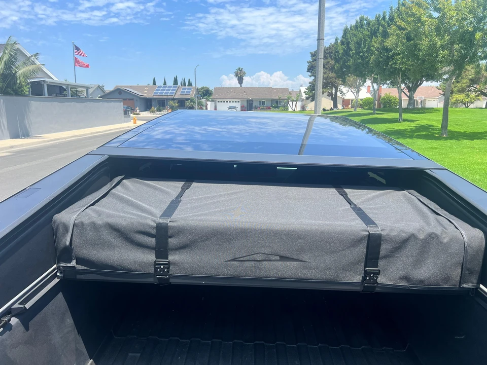 2024 Tesla Cybertruck - Image 20 of 31