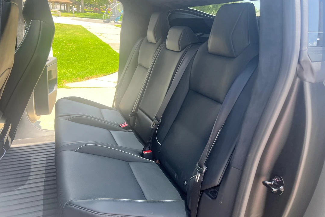 2024 Tesla Cybertruck - Image 28 of 31