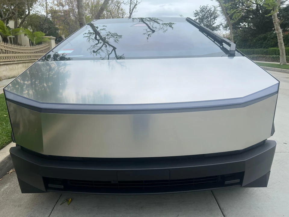 2024 Tesla Cybertruck - Image 9 of 31
