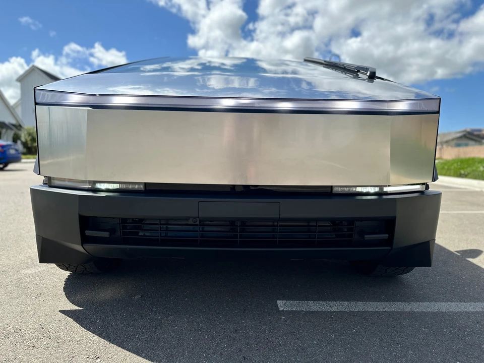 2024 Tesla Cybertruck - Image 7 of 30