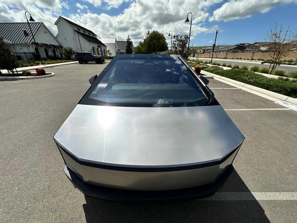 2024 Tesla Cybertruck - Image 9 of 30