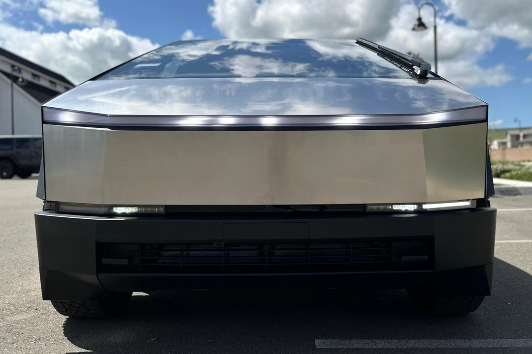 2024 Tesla Cybertruck - Image 2 of 30