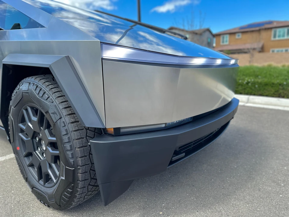 2024 Tesla Cybertruck - Image 22 of 30