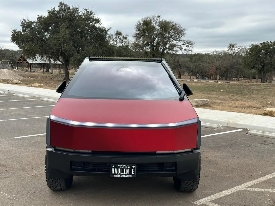 2024 Tesla Cybertruck - Image 7 of 31