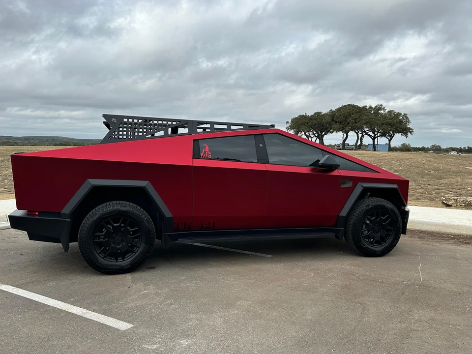 2024 Tesla Cybertruck - Image 23 of 31