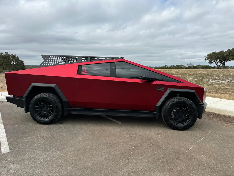 2024 Tesla Cybertruck - Image 24 of 31