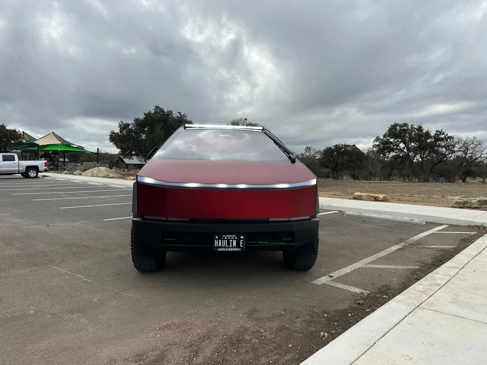 2024 Tesla Cybertruck - Image 6 of 31