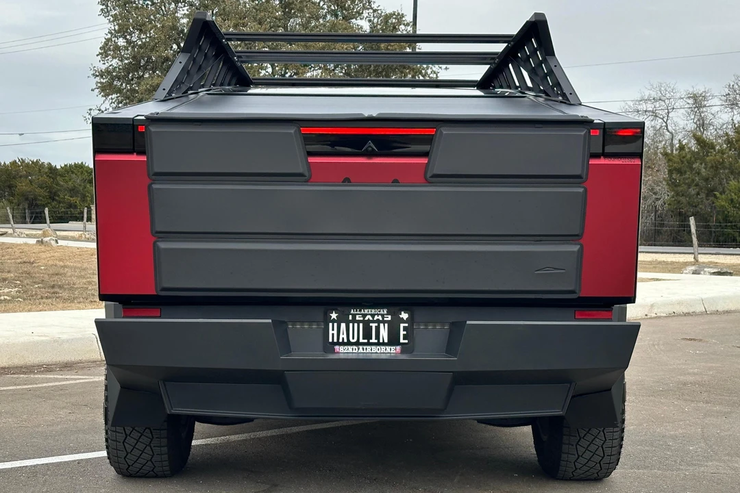 2024 Tesla Cybertruck - Image 5 of 31