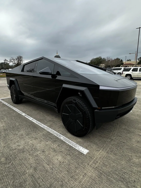 2024 Tesla Cybertruck - Image 22 of 31