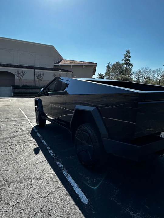2024 Tesla Cybertruck - Image 26 of 31