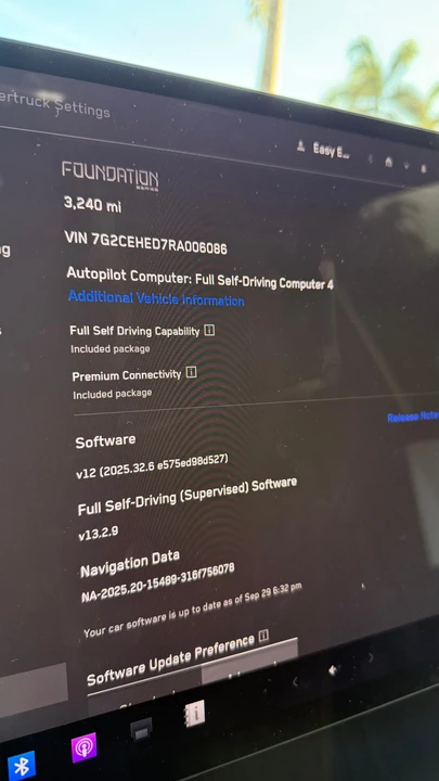 2024 Tesla Cybertruck - Image 29 of 31