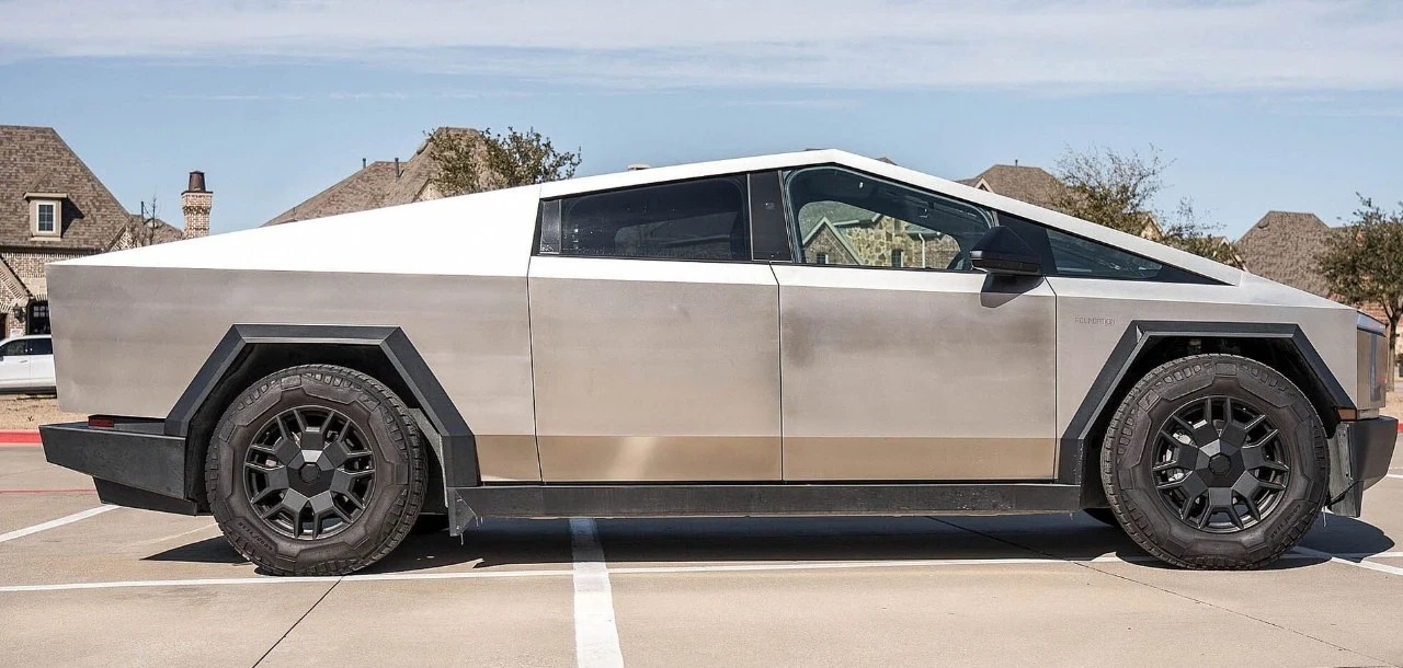 2024 Tesla Cybertruck - Image 7 of 21