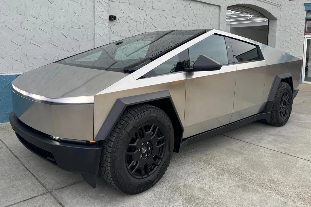 2024 Tesla Cybertruck - Image 3 of 31
