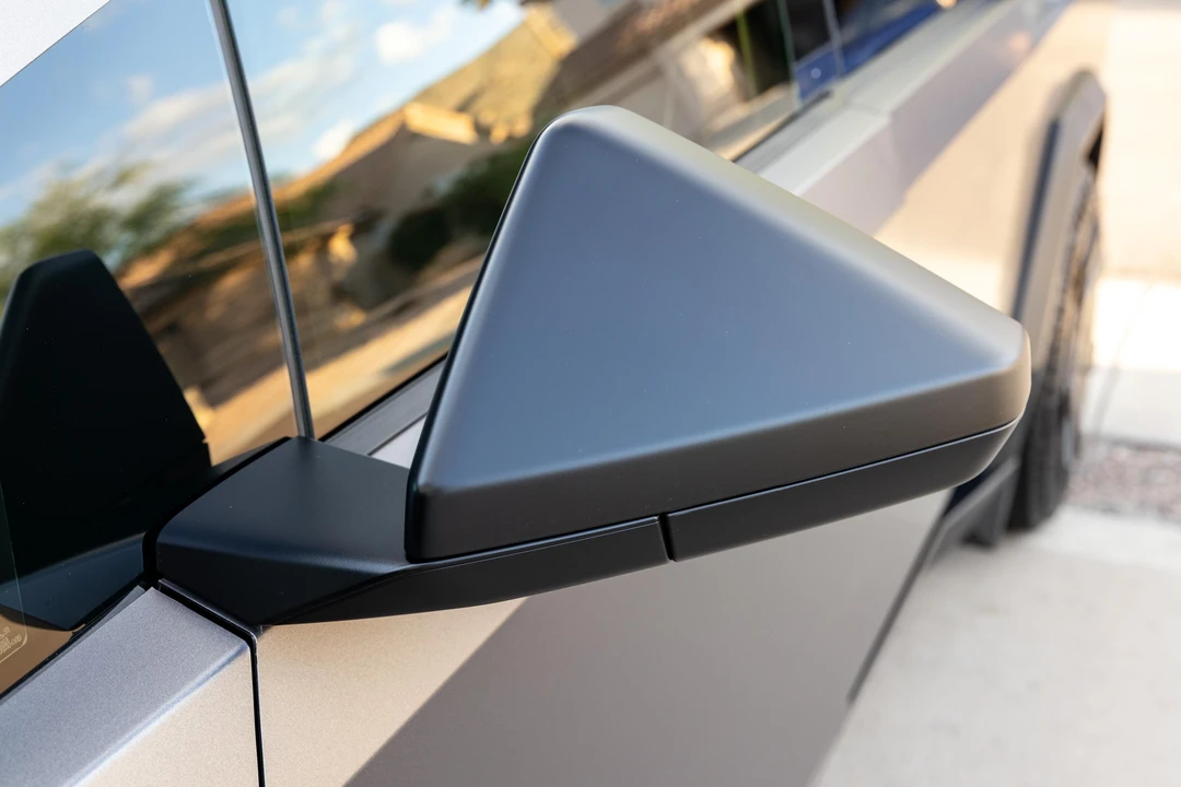 2024 Tesla Cybertruck - Image 13 of 31