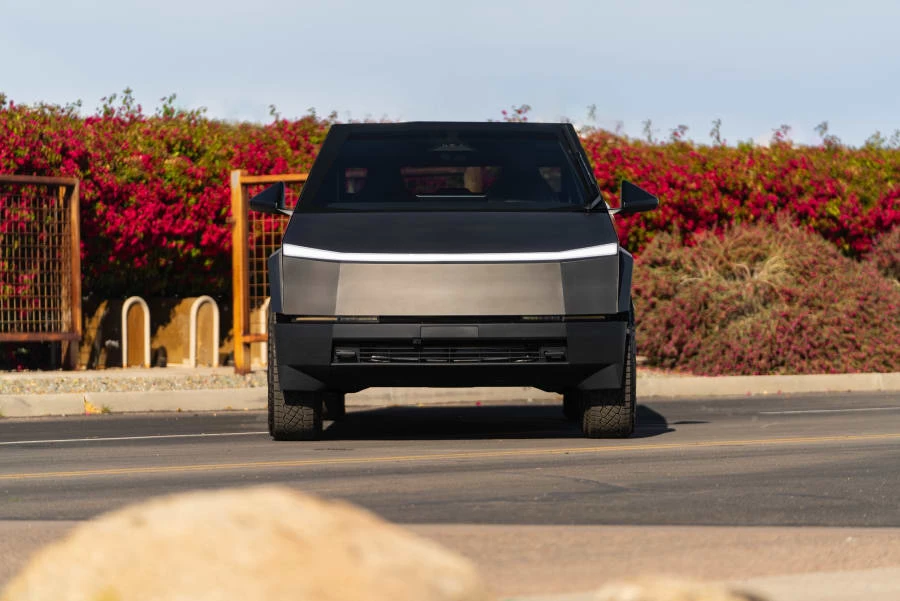 2024 Tesla Cybertruck - Image 4 of 31
