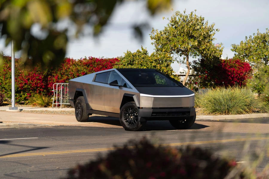 2024 Tesla Cybertruck - Image 6 of 31