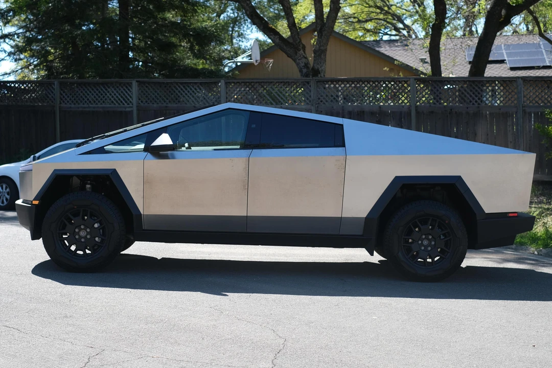 2024 Tesla Cybertruck - Image 3 of 9