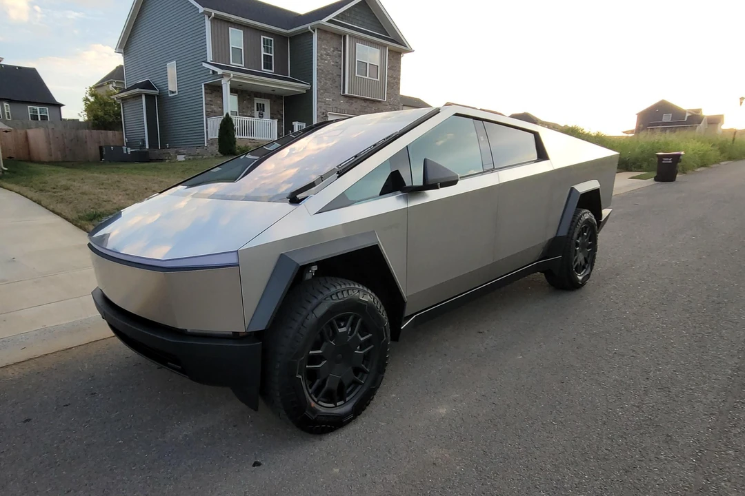 2024 Tesla Cybertruck - Image 14 of 31